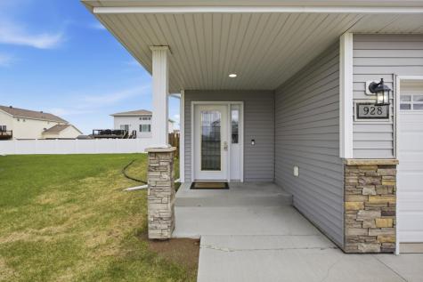 928 41st Avenue S Moorhead MN 56560