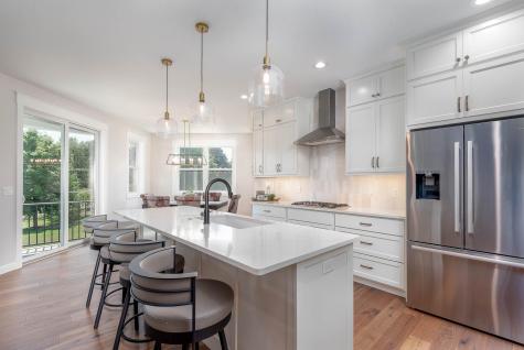 1005 Applewood Court Mankato MN 56001