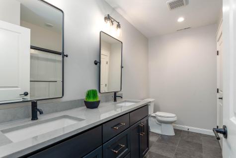 1005 Applewood Court Mankato MN 56001