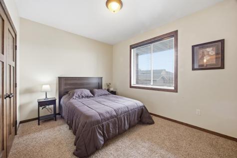 825 18th Avenue W West Fargo ND 58078