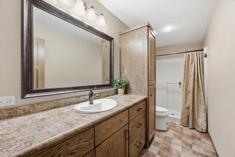 825 18th Avenue W West Fargo ND 58078
