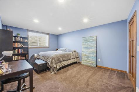 825 18th Avenue W West Fargo ND 58078