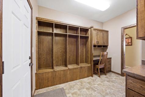 825 18th Avenue W West Fargo ND 58078