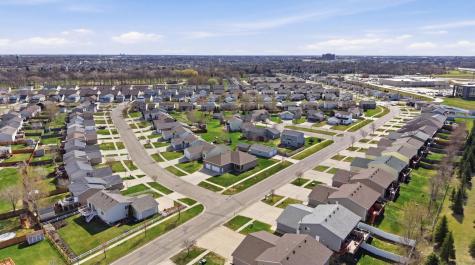 825 18th Avenue W West Fargo ND 58078
