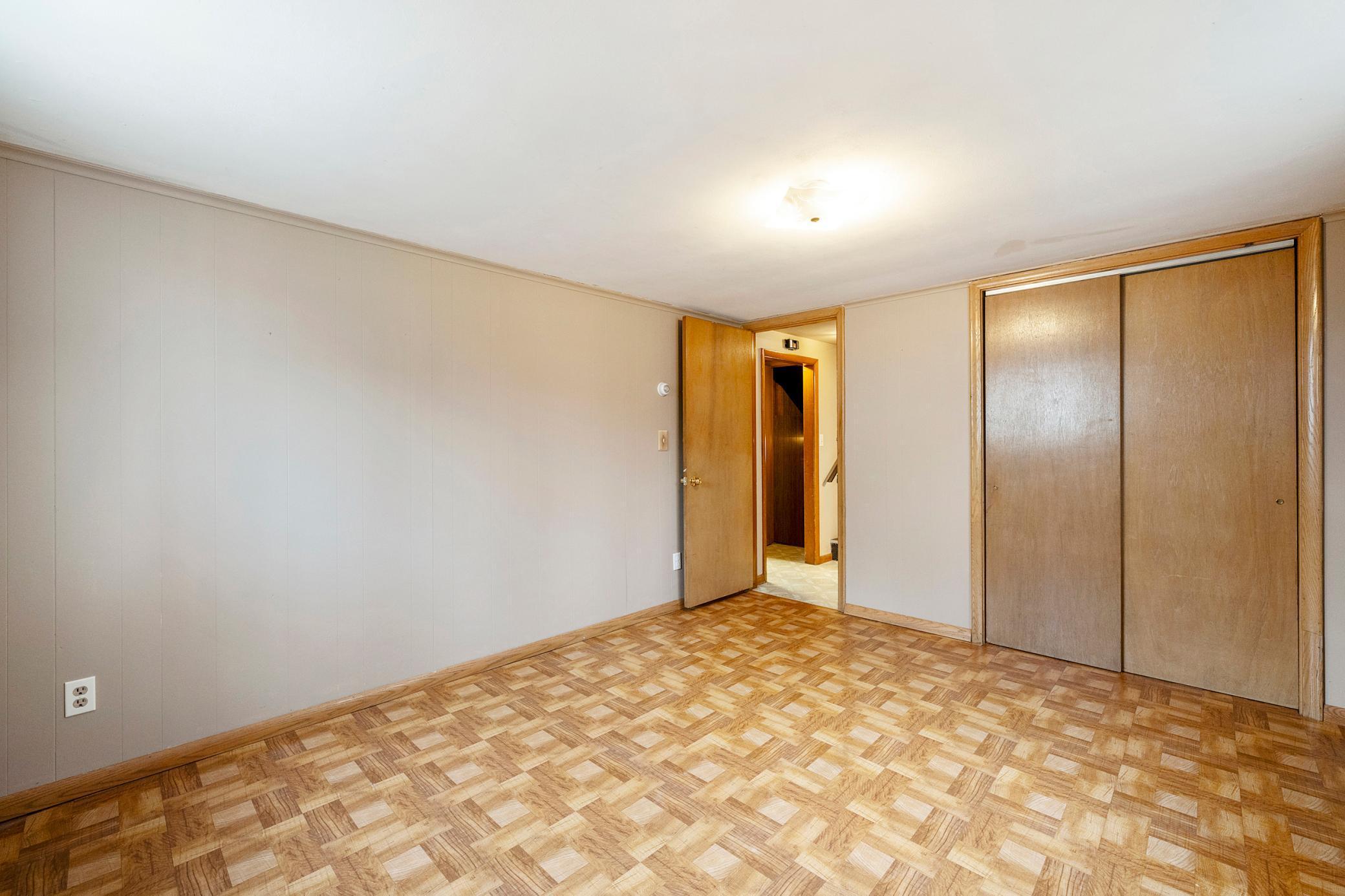 1319 7th Lane Anoka MN 55303