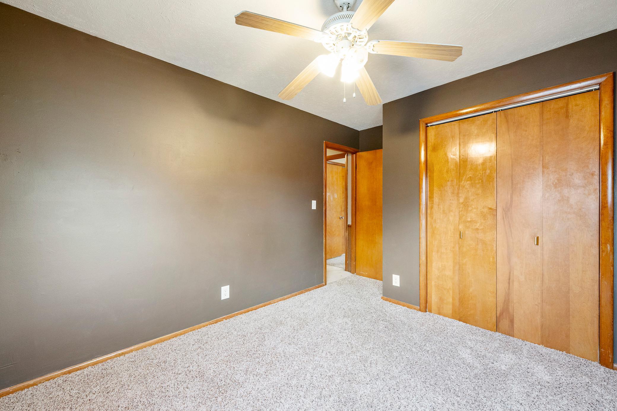 1319 7th Lane Anoka MN 55303