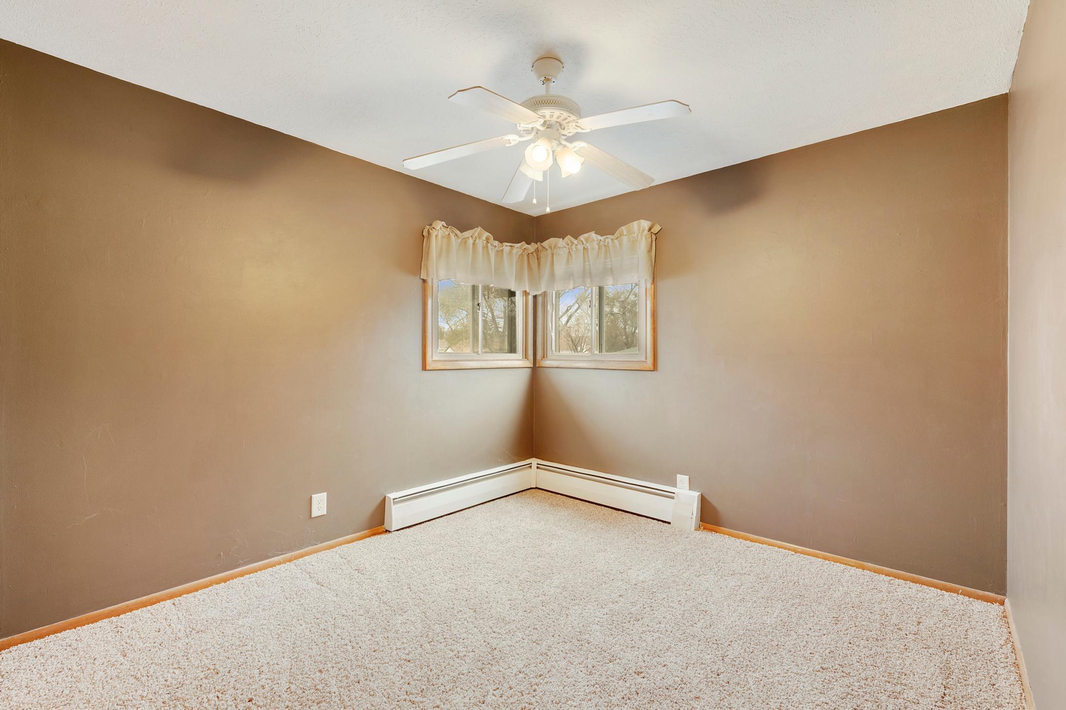 1319 7th Lane Anoka MN 55303