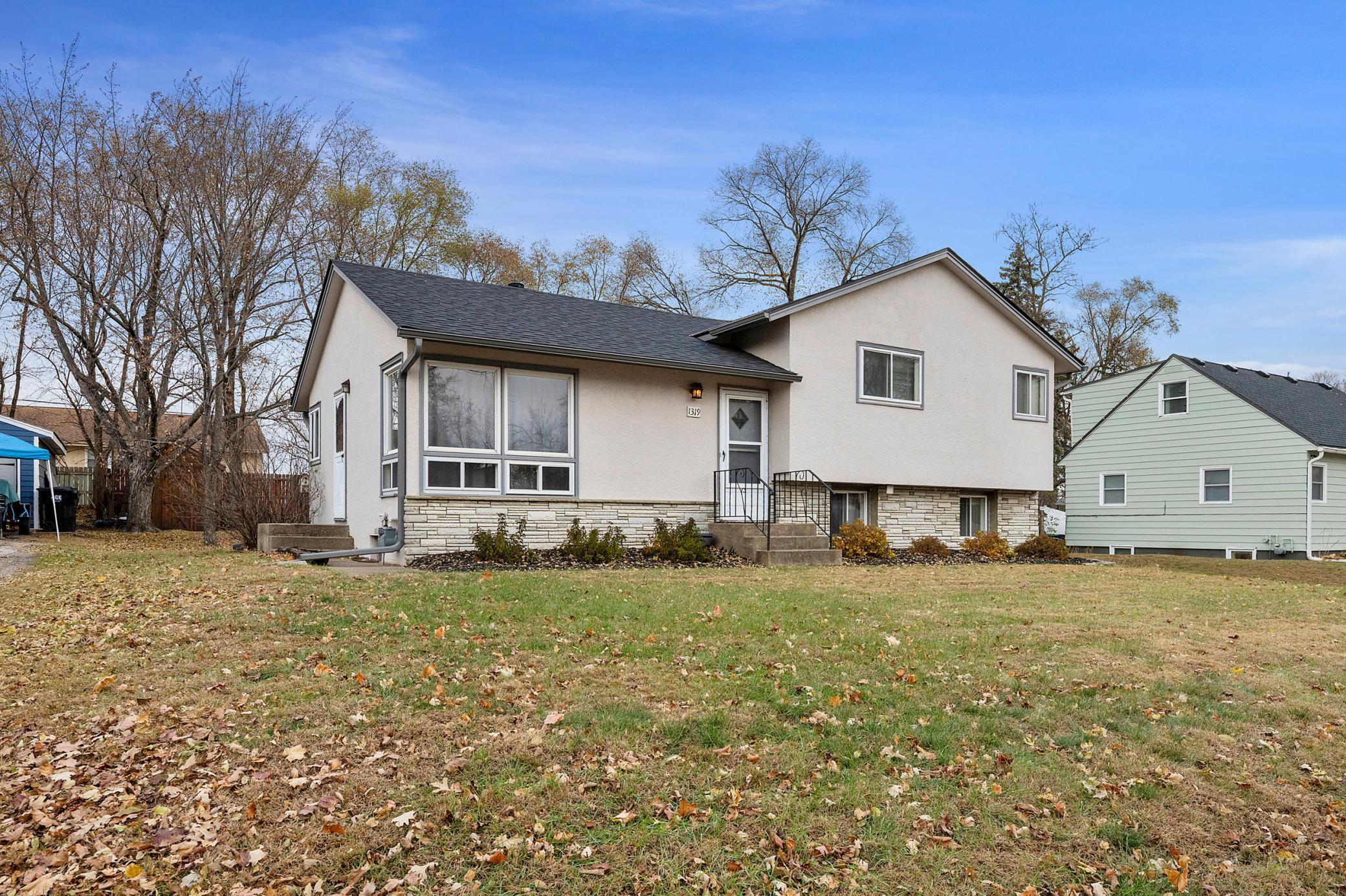 1319 7th Lane Anoka MN 55303