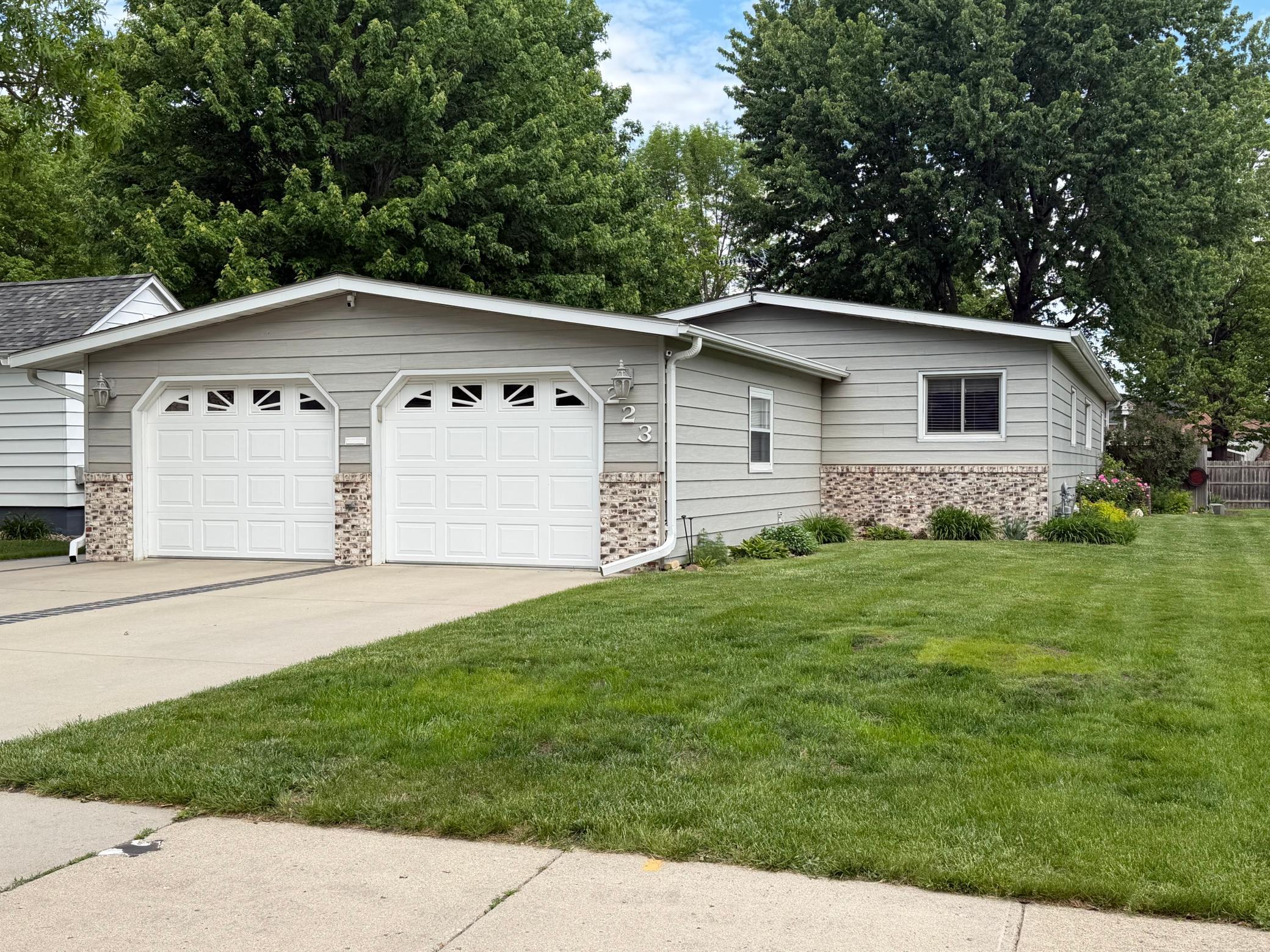 223 10th Avenue Worthington MN 56187