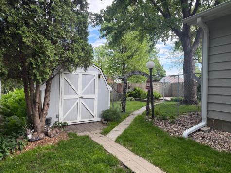 223 10th Avenue Worthington MN 56187