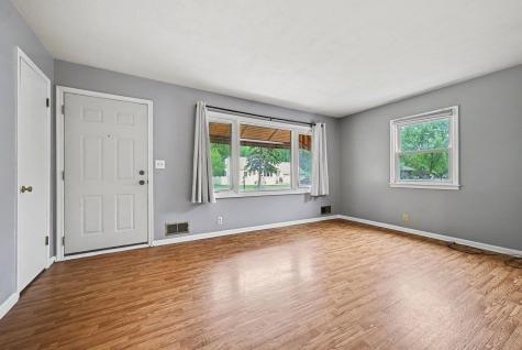 5422 Madison Street NE Fridley MN 55421