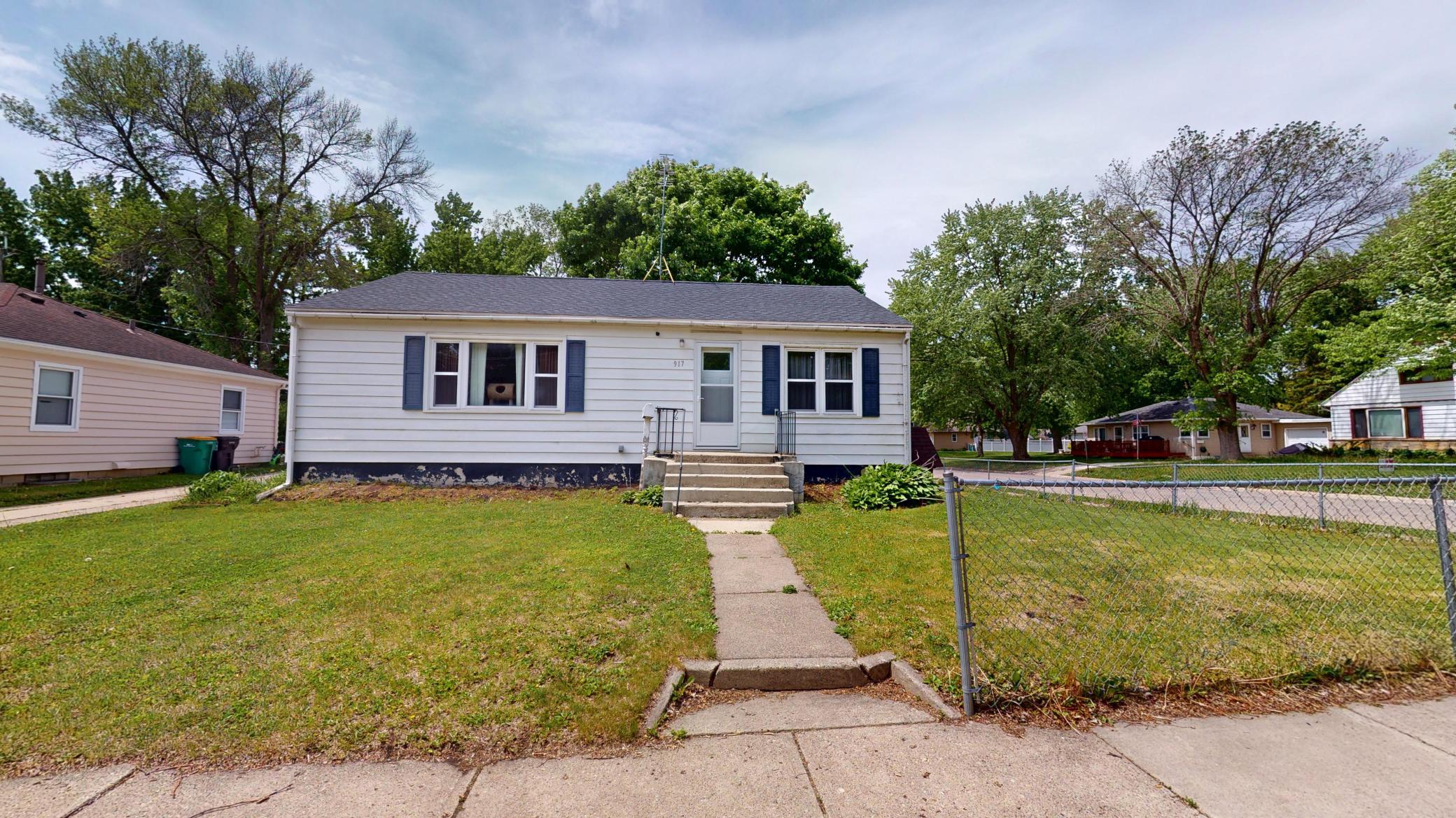 917 Valley Avenue Albert Lea MN 56007