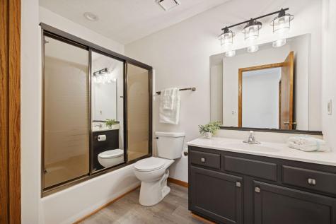 4143 Meadowlark Point Eagan MN 55122