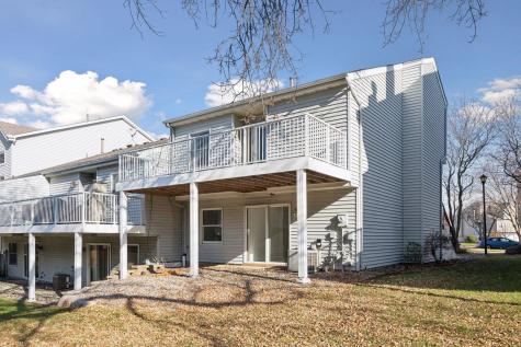 4143 Meadowlark Point Eagan MN 55122