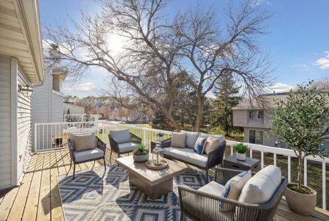 4143 Meadowlark Point Eagan MN 55122