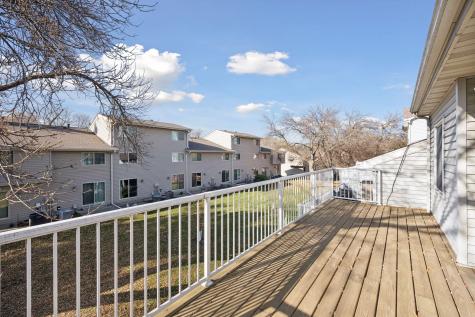4143 Meadowlark Point Eagan MN 55122