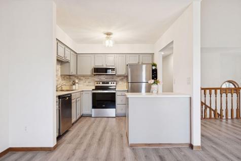 4143 Meadowlark Point Eagan MN 55122