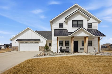 4259 Bristlecone Loop S Fargo ND 58104