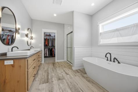 4259 Bristlecone Loop S Fargo ND 58104