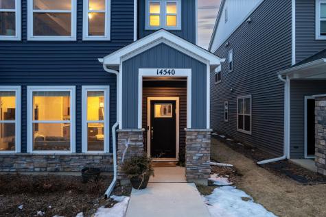 14540 Twin Lakes Circle Burnsville MN 55306