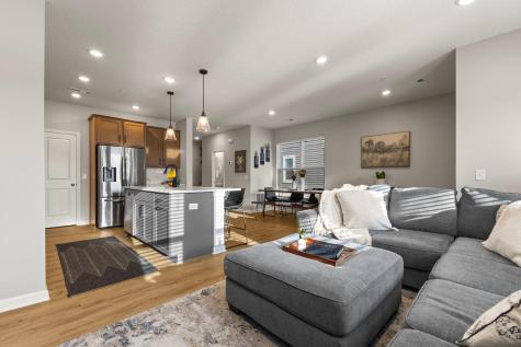 14540 Twin Lakes Circle Burnsville MN 55306