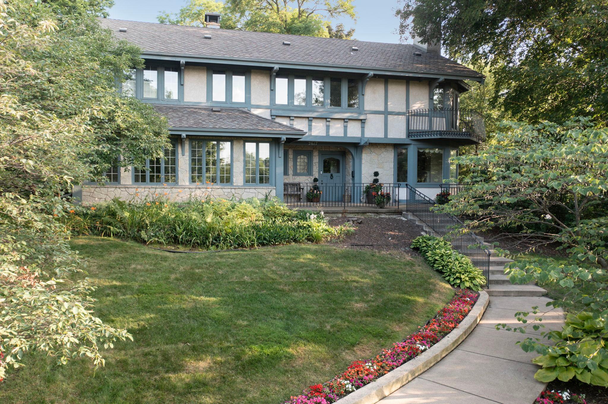 2617 Dean Parkway Minneapolis MN 55416