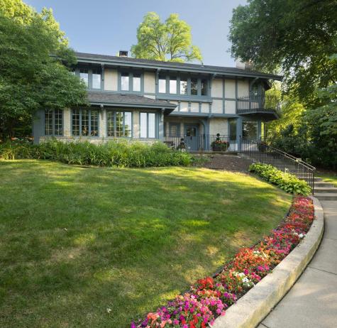 2617 Dean Parkway Minneapolis MN 55416