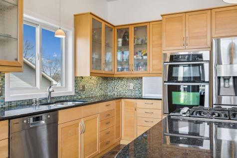 2378 Manuela Drive Chaska MN 55318