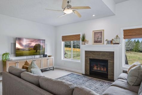2378 Manuela Drive Chaska MN 55318
