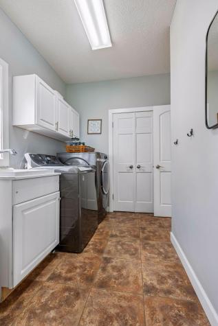 2378 Manuela Drive Chaska MN 55318