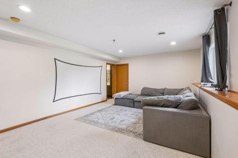 2378 Manuela Drive Chaska MN 55318