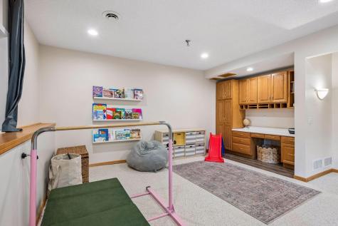 2378 Manuela Drive Chaska MN 55318