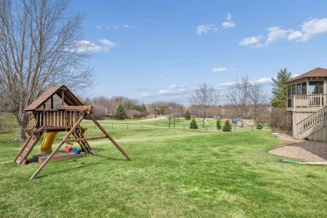 2378 Manuela Drive Chaska MN 55318