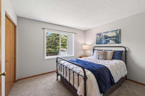 9325 Andrea Drive Woodbury MN 55125