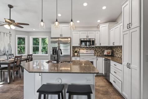 9325 Andrea Drive Woodbury MN 55125