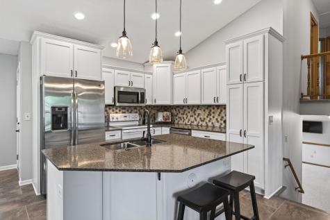 9325 Andrea Drive Woodbury MN 55125