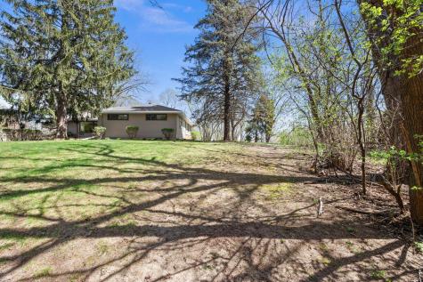 2998 Burnside Avenue Eagan MN 55121