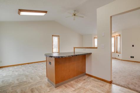 560 41st Avenue S Moorhead MN 56560