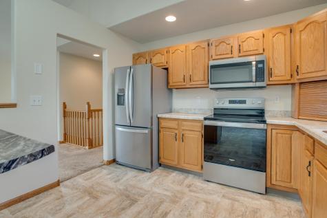 560 41st Avenue S Moorhead MN 56560