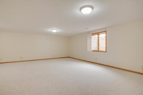 560 41st Avenue S Moorhead MN 56560