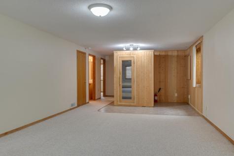 560 41st Avenue S Moorhead MN 56560