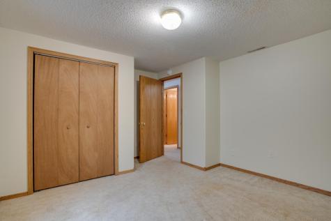 560 41st Avenue S Moorhead MN 56560