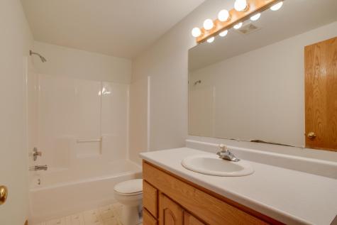 560 41st Avenue S Moorhead MN 56560