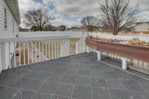 560 41st Avenue S Moorhead MN 56560