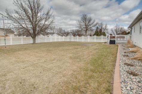 560 41st Avenue S Moorhead MN 56560