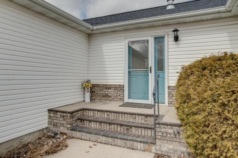 560 41st Avenue S Moorhead MN 56560