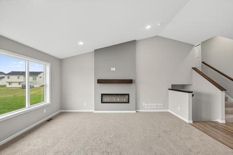 915 Yellowcrest Street SW Delano MN 55328