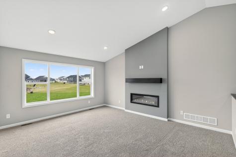 915 Yellowcrest Street SW Delano MN 55328