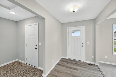 915 Yellowcrest Street SW Delano MN 55328