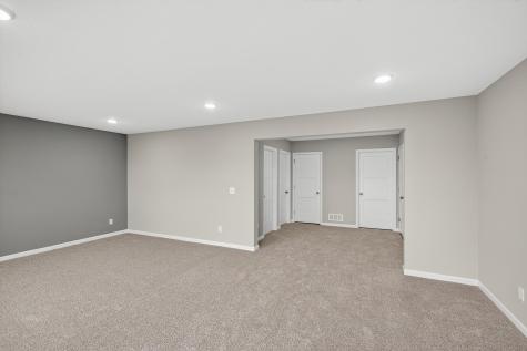 915 Yellowcrest Street SW Delano MN 55328